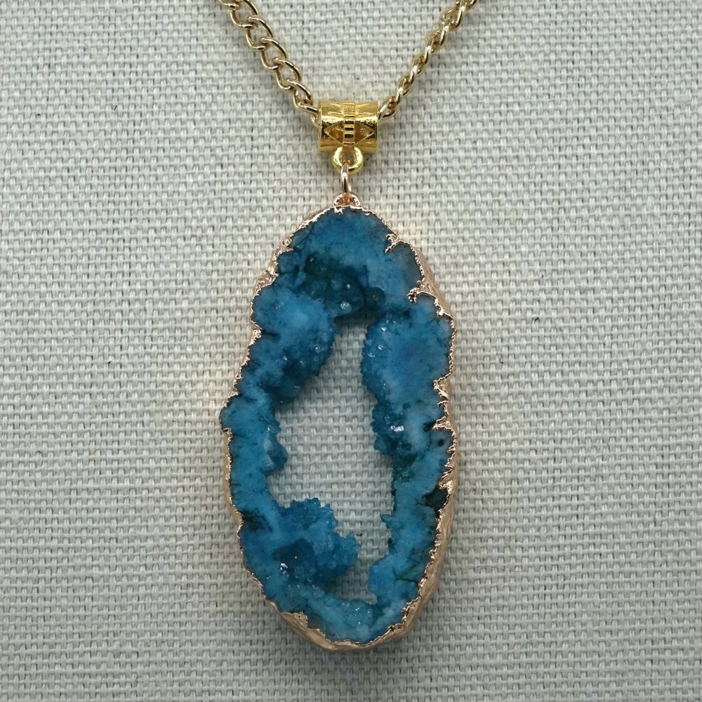 Necklace with blue natural quartz. - Picture 5 of 5